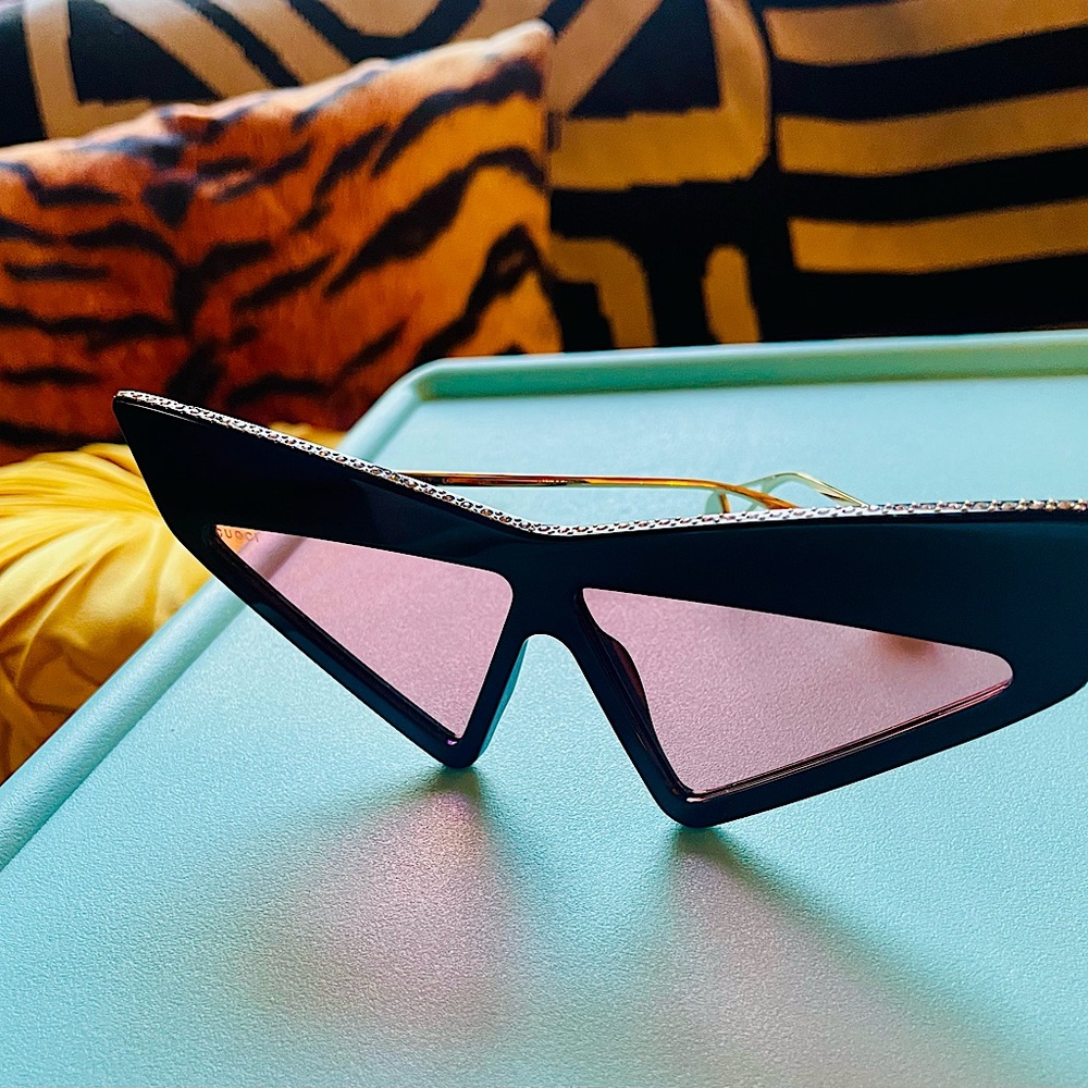 GUCCI Crystal Wing Sunglasses—GG0430S NWT - Picture 7 of 9